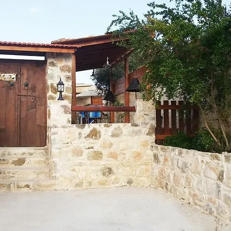 Simona Stone House 別荘