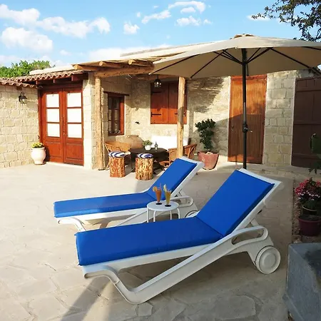 Simona Stone House 別荘 *