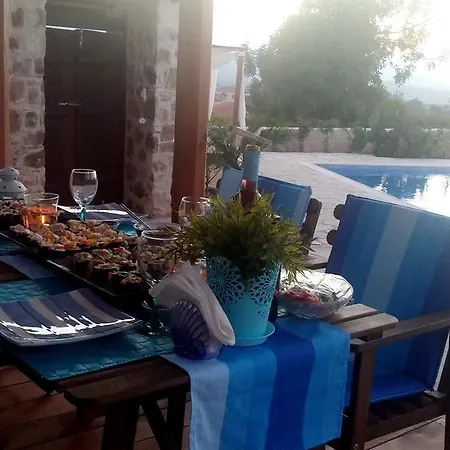 Simona Stone House Holiday home
