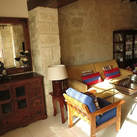 Simona Stone House Hébergement de vacances *