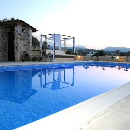 Ferienhaus Simona Stone House Polis