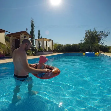 Simona Stone House Holiday home *